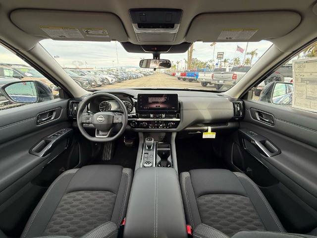 New 2026 Nissan Pathfinder SV image 14