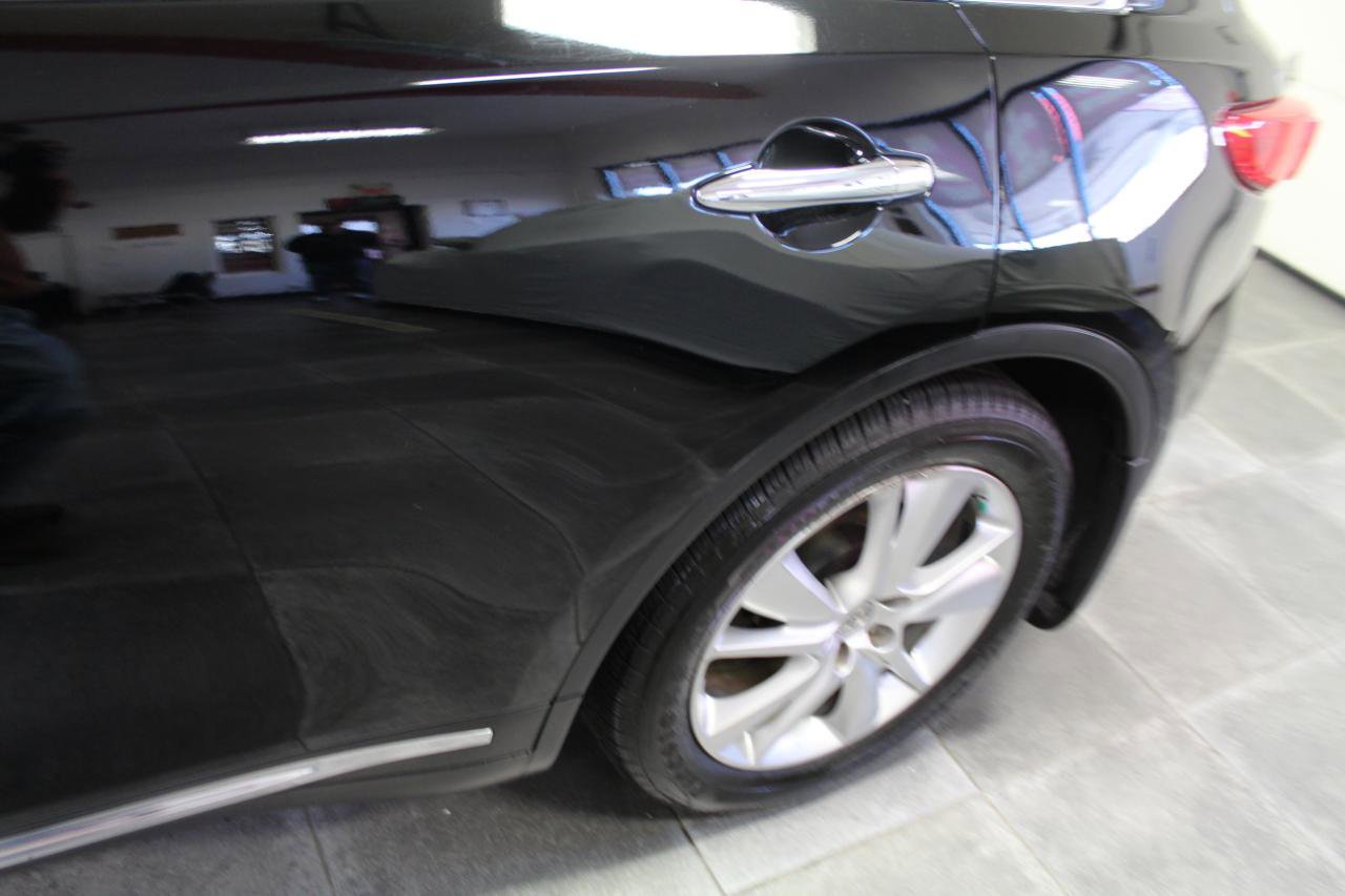 Used 2013 INFINITI FX37 AWD w/ Premium Pkg image 35