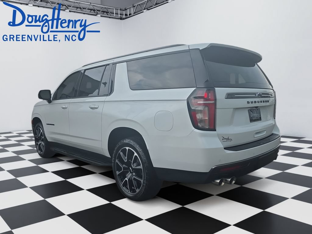 Used 2022 Chevrolet Suburban RST w/ Sport Performance Package AWD/4WD image 3