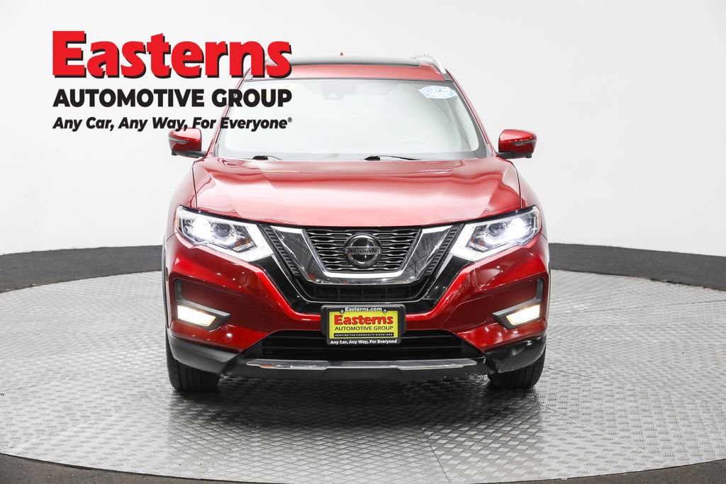 Used 2020 Nissan Rogue SL w/ Premium Package image 2