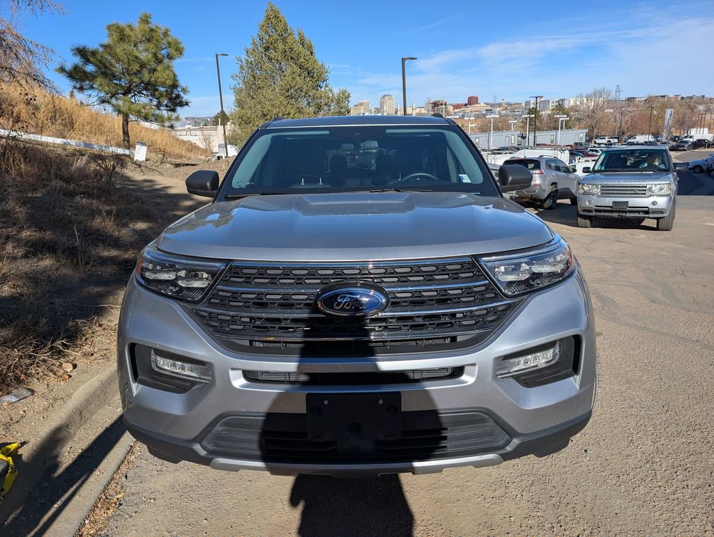 Used 2022 Ford Explorer XLT w/ Equipment Group 202A image 10