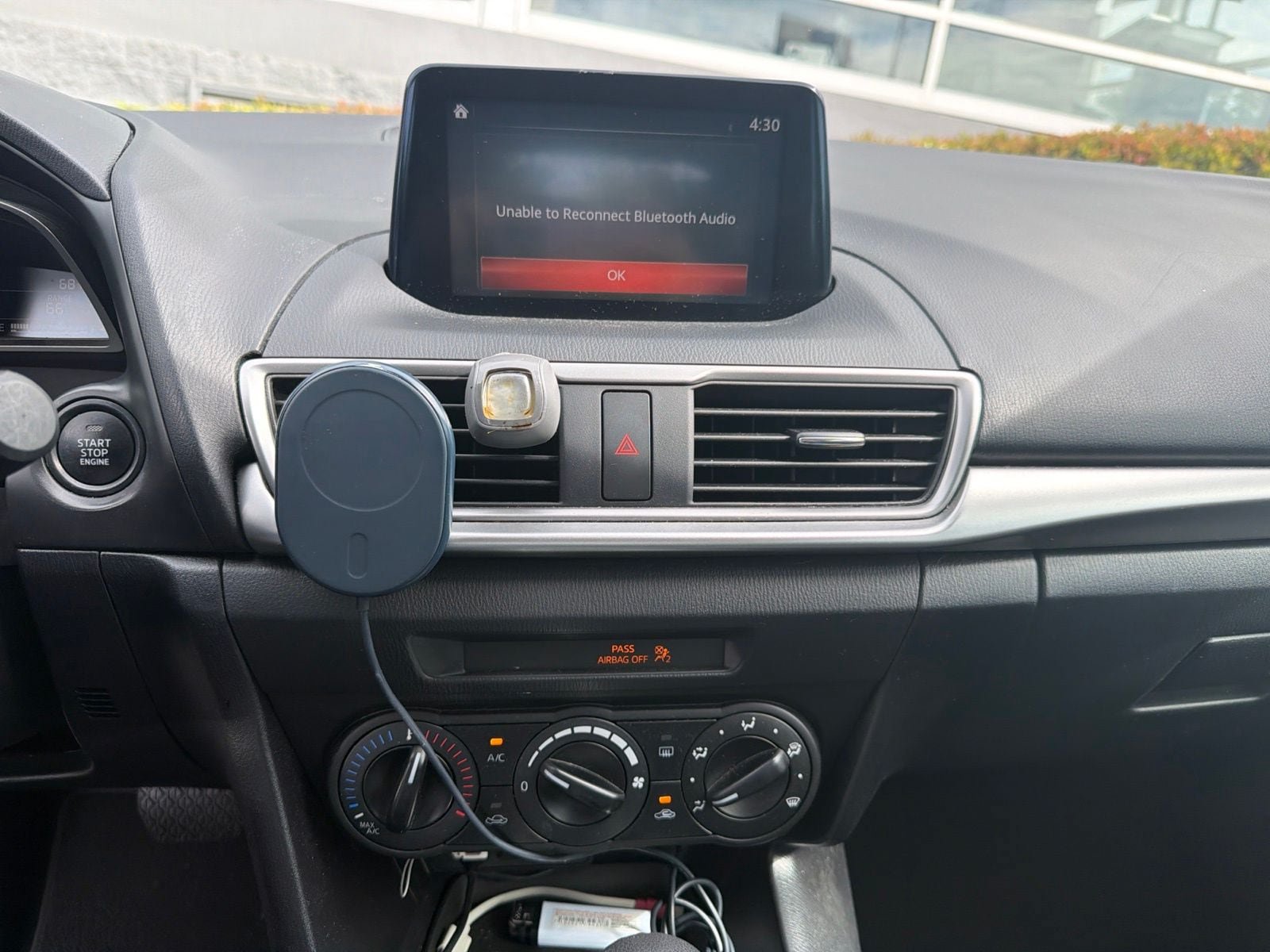 Used 2018 MAZDA MAZDA3 Sport FWD image 11