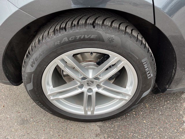 Used 2023 Porsche Macan w/ Premium Package Plus AWD/4WD image 16