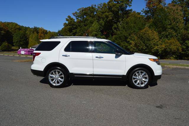 Used 2013 Ford Explorer XLT AWD/4WD image 4