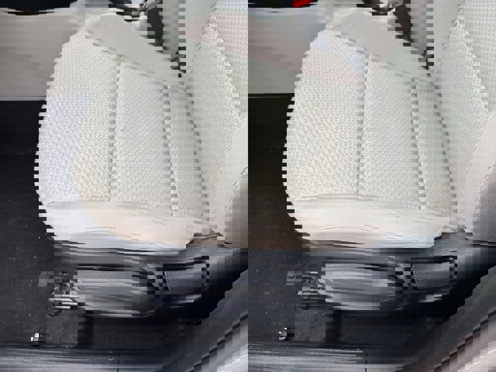 Used 2022 Kia Soul LX image 12