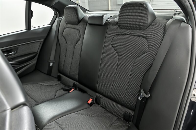 Used 2016 BMW M3 RWD image 18