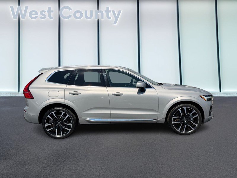 Used 2023 Volvo XC60 B5 Ultimate w/ Climate Package AWD/4WD image 2