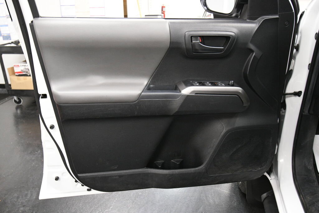 Certified 2023 Toyota Tacoma SR5 image 11