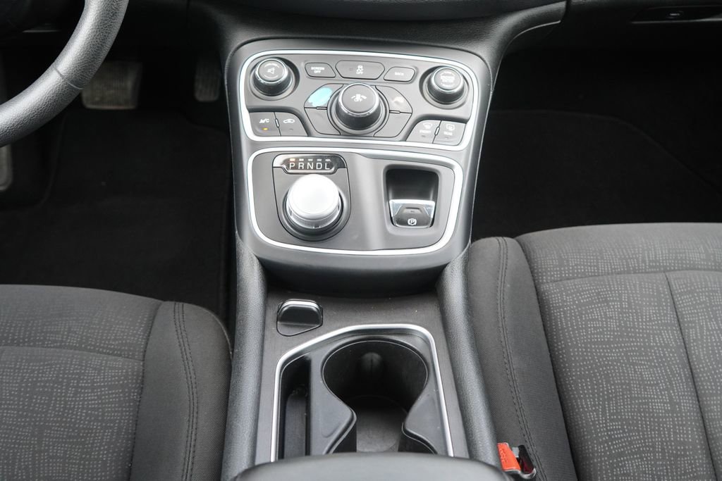 Used 2016 Chrysler 200 Limited FWD image 21