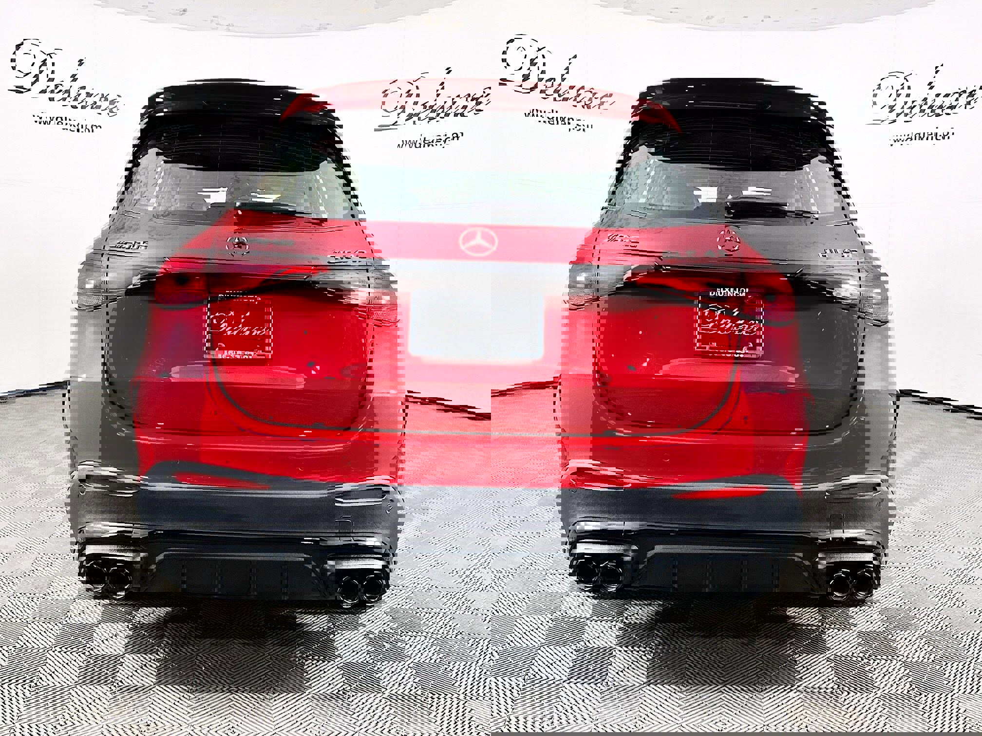 Used 2025 Mercedes-Benz GLC 43 AMG 4MATIC w/ Driver Assistance Package image 5