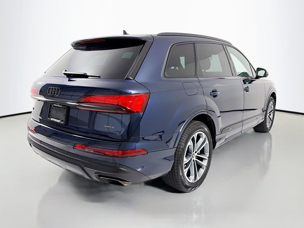 Used 2025 Audi Q7 2.0T Premium w/ Convenience Plus Package AWD/4WD image 7