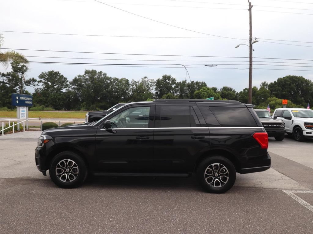 Certified 2024 Ford Expedition XLT RWD image 8