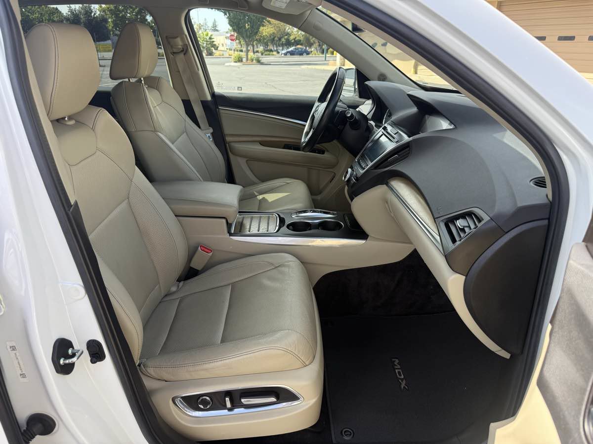Used 2020 Acura MDX w/ Technology Package AWD/4WD image 22
