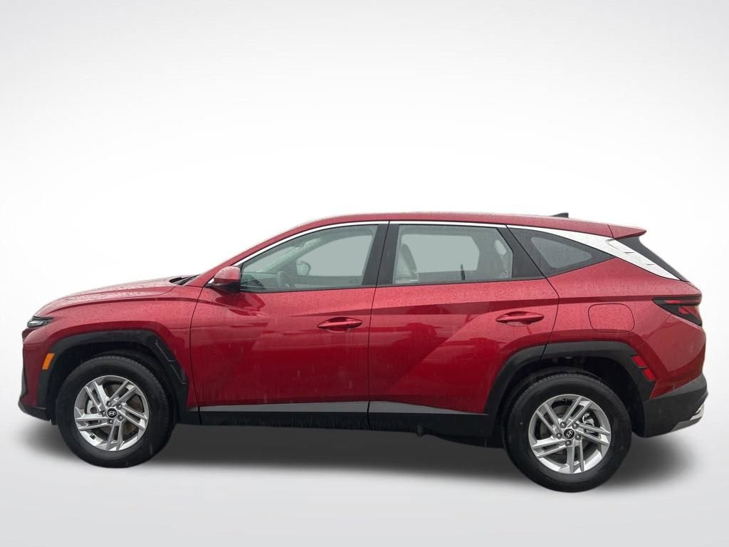 Used 2025 Hyundai Tucson SE image 8