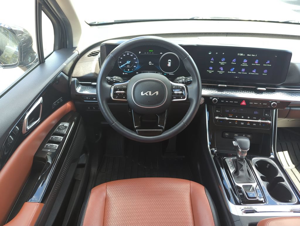 Used 2023 Kia Carnival SX Prestige FWD image 14