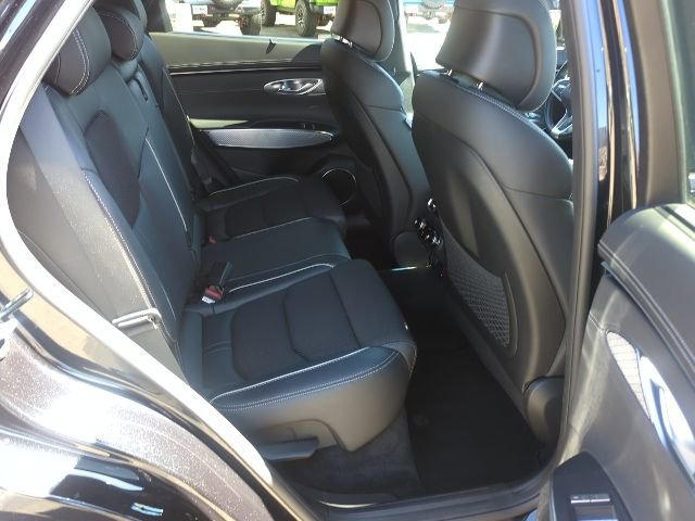 Used 2023 Genesis GV70 2.5T w/ Sport Prestige Package image 22