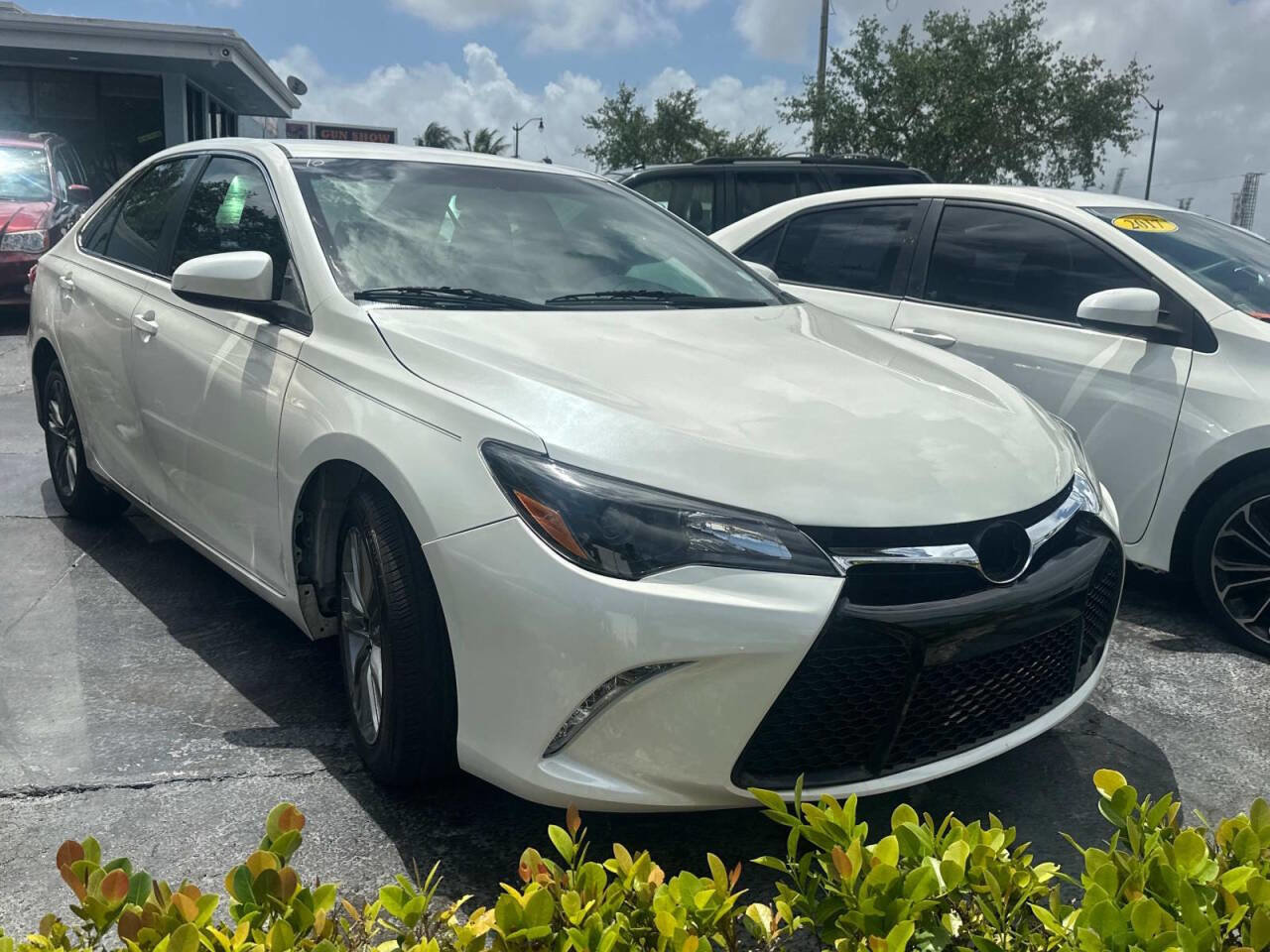 Used 2015 Toyota Camry SE