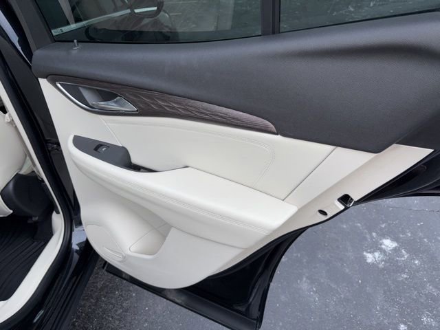 Used 2022 Buick Envision Avenir w/ Technology Package II image 15