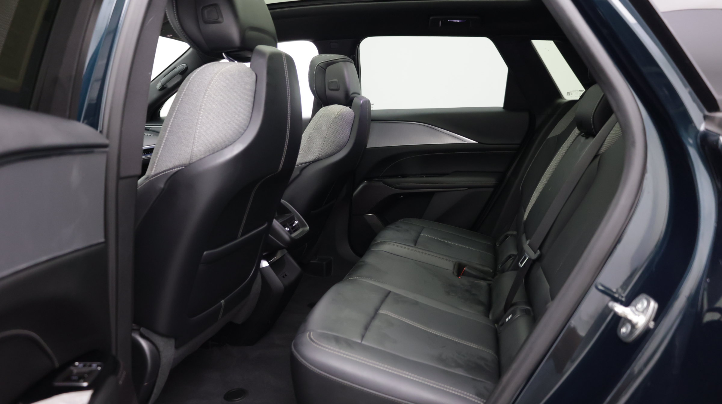 Used 2024 Cadillac Lyriq Tech RWD image 26