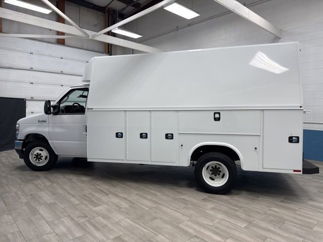 Used 2021 Ford E-450 and Econoline 450 Super Duty image 5