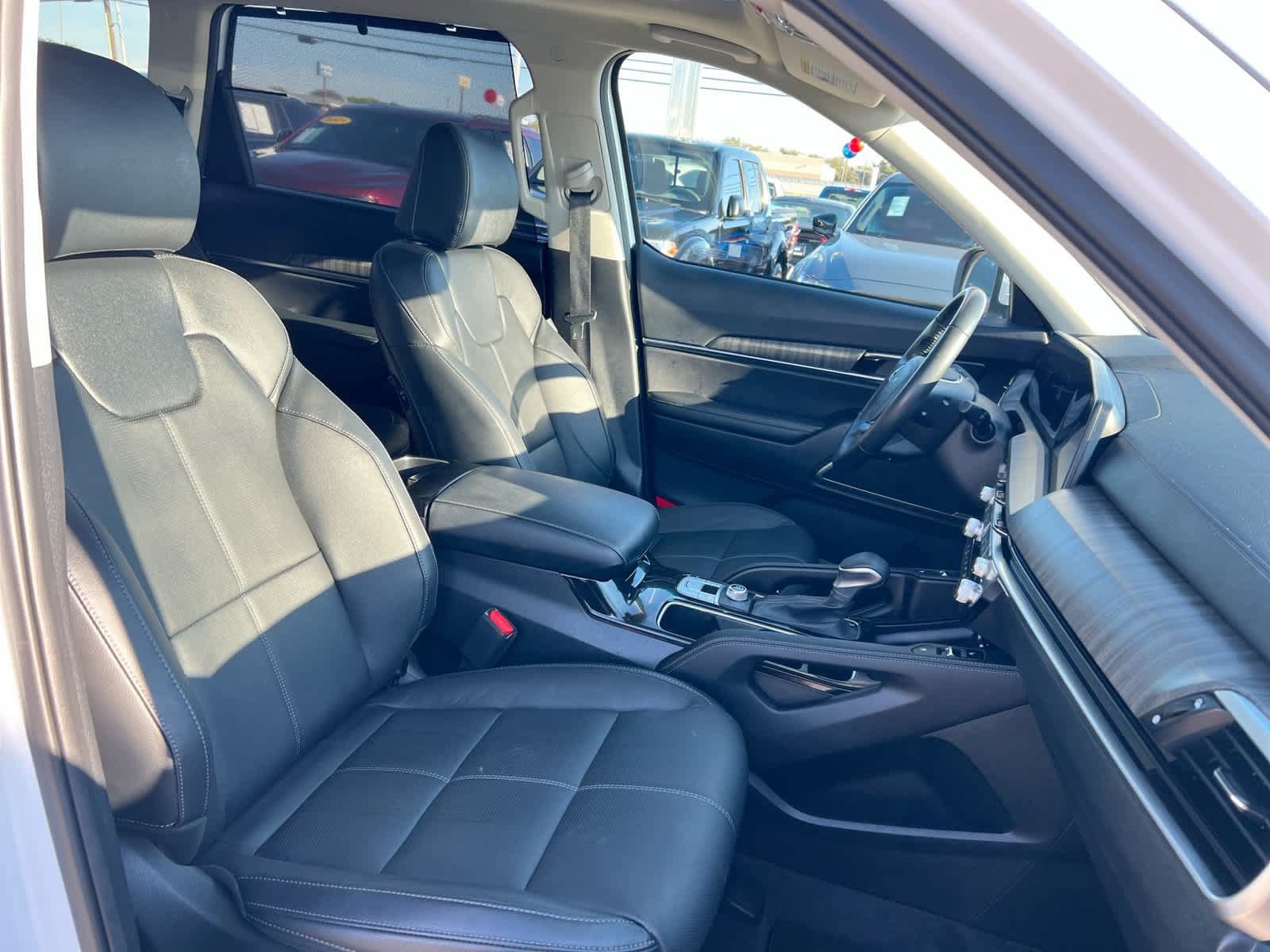 Used 2025 Kia Telluride EX FWD image 29