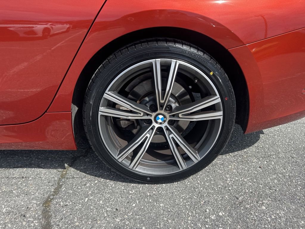 Used 2021 BMW 330i Sedan w/ Premium Package image 31
