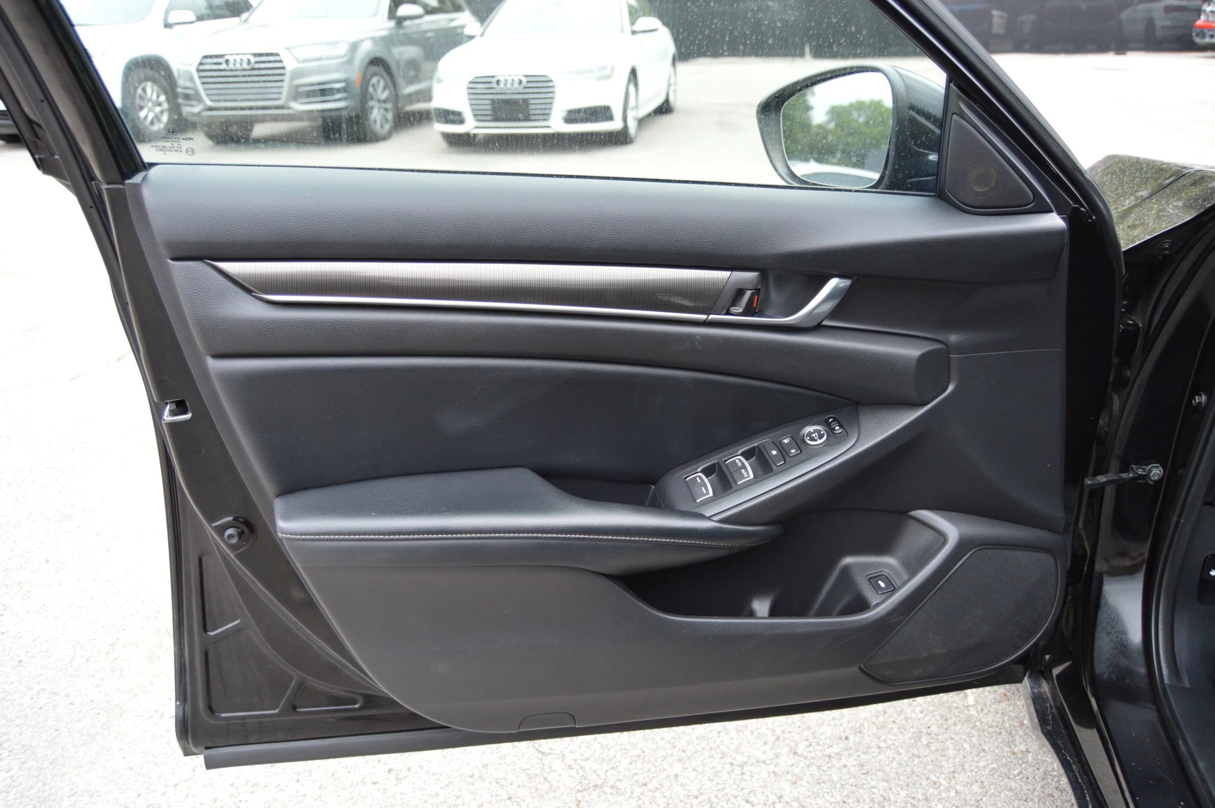 Used 2018 Honda Accord Sport image 19