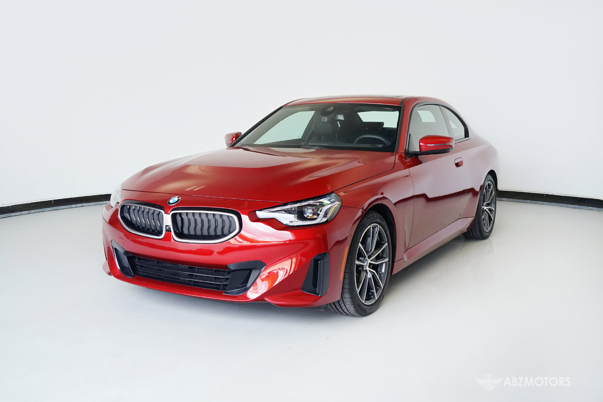 Used 2025 BMW 230i Coupe RWD image 2