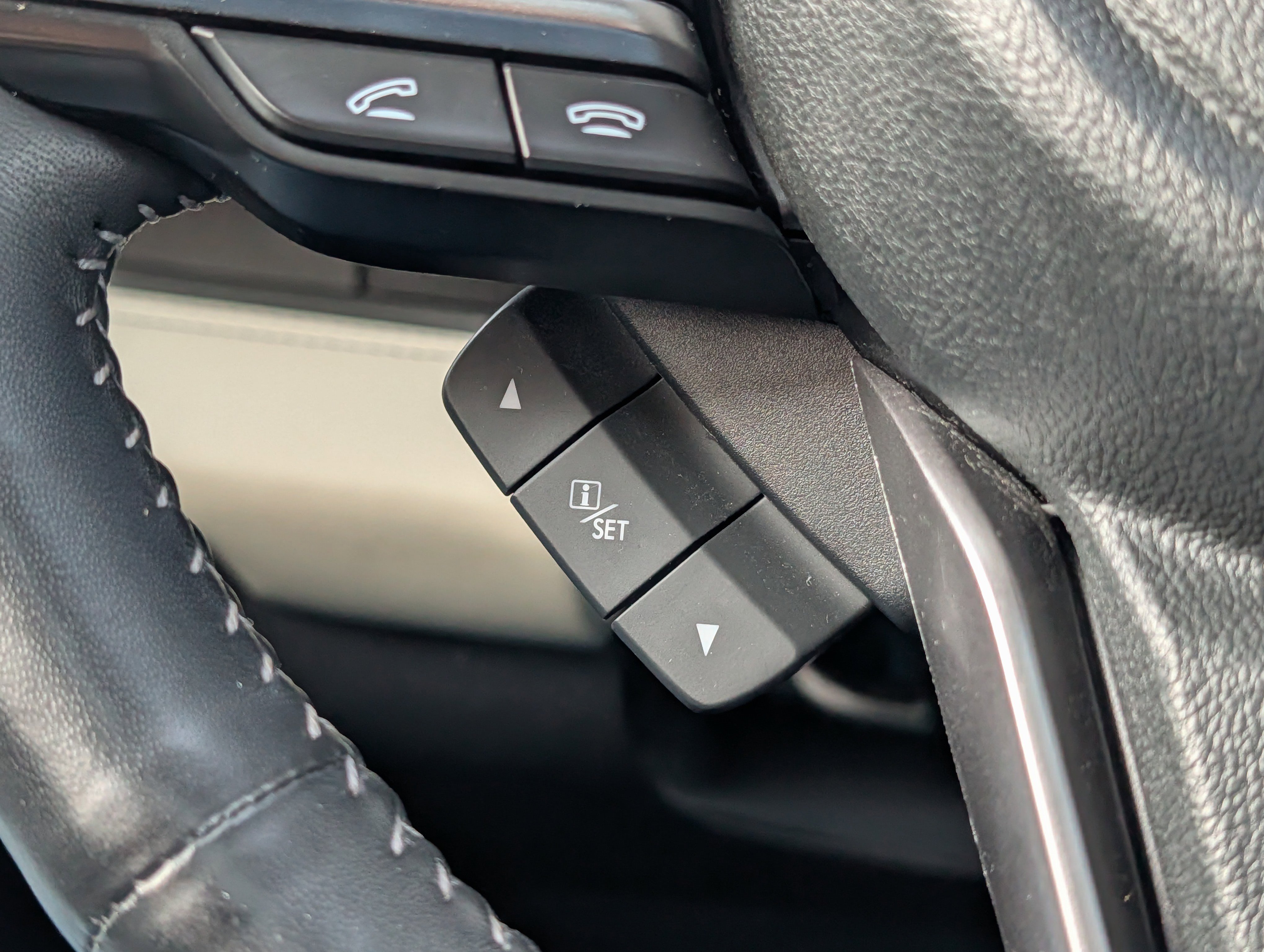 Used 2022 Subaru Ascent Touring image 30