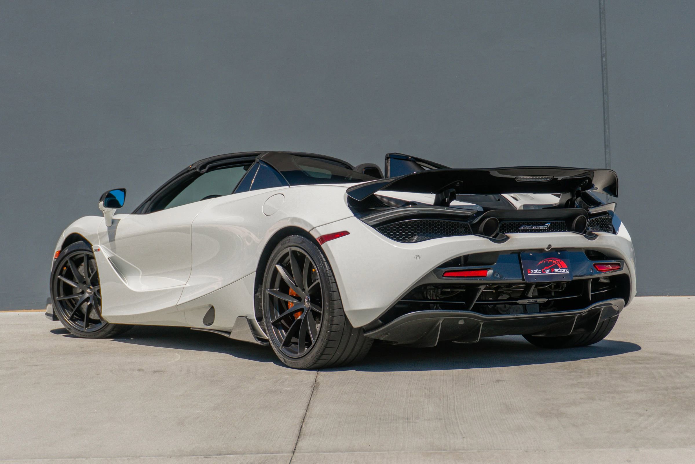 Used 2021 McLaren 720S Spider image 10