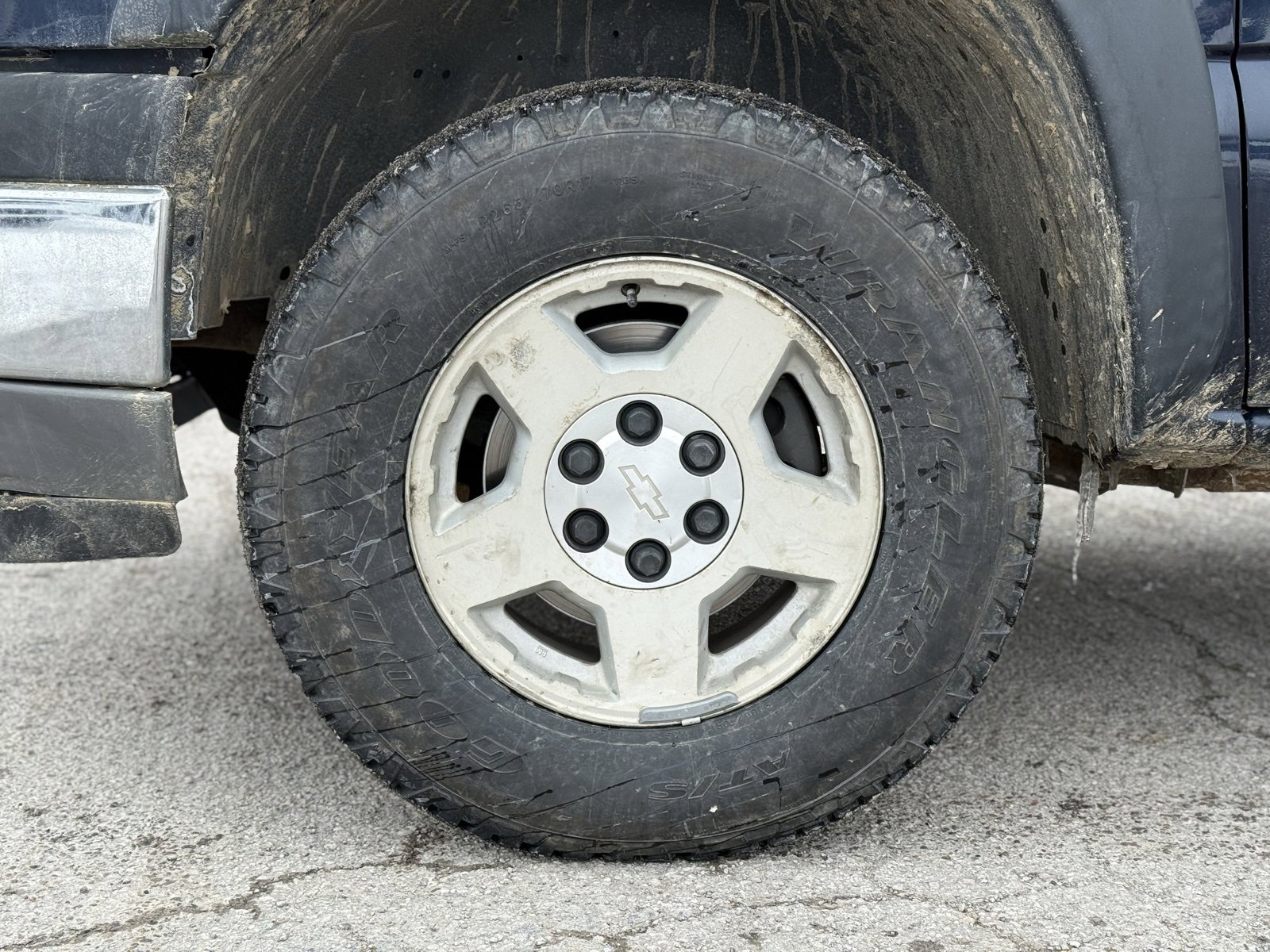 Used 2005 Chevrolet Silverado 1500 Z71 w/ Light Duty Power Package image 4