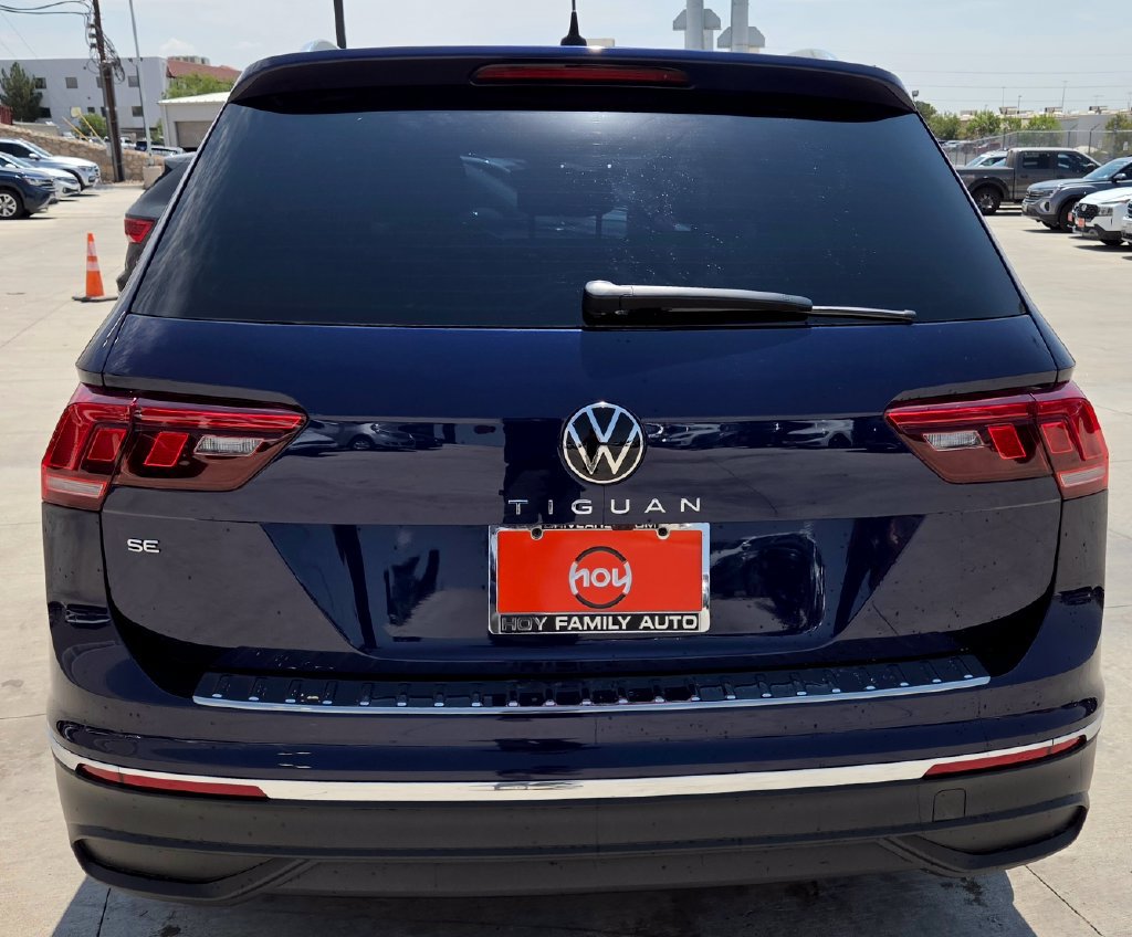 Used 2023 Volkswagen Tiguan SE FWD image 8