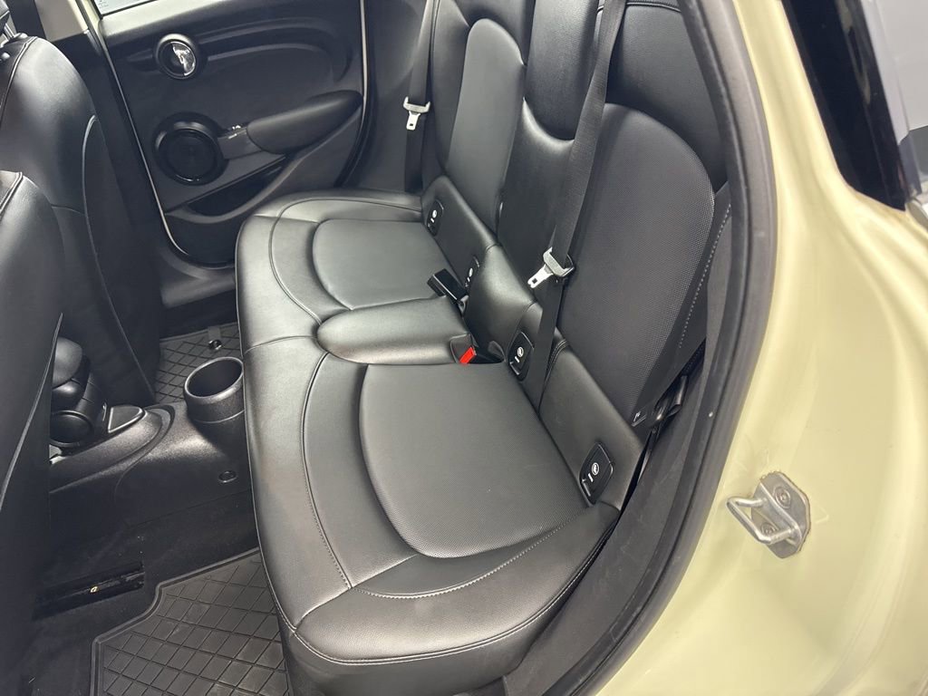 Used 2020 MINI Cooper 4-Door Hardtop FWD image 32