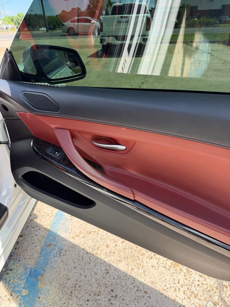 Used 2012 BMW 650i Convertible image 17