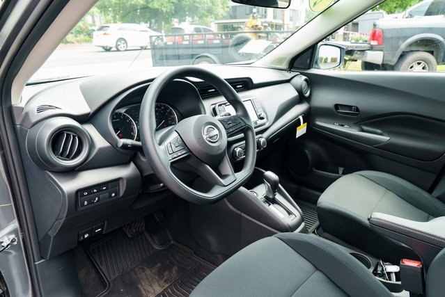 New 2025 Nissan Kicks Play S image 19