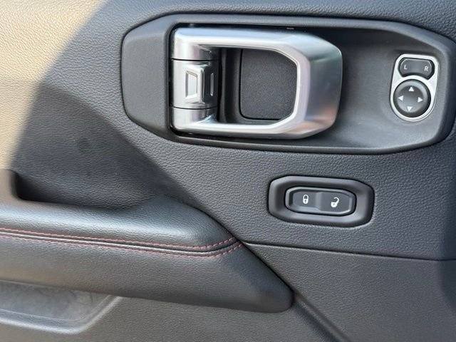 Used 2018 Jeep Wrangler Unlimited Rubicon AWD/4WD image 18