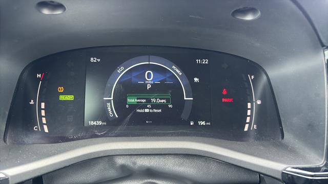 Used 2025 Toyota Camry LE AWD/4WD image 30