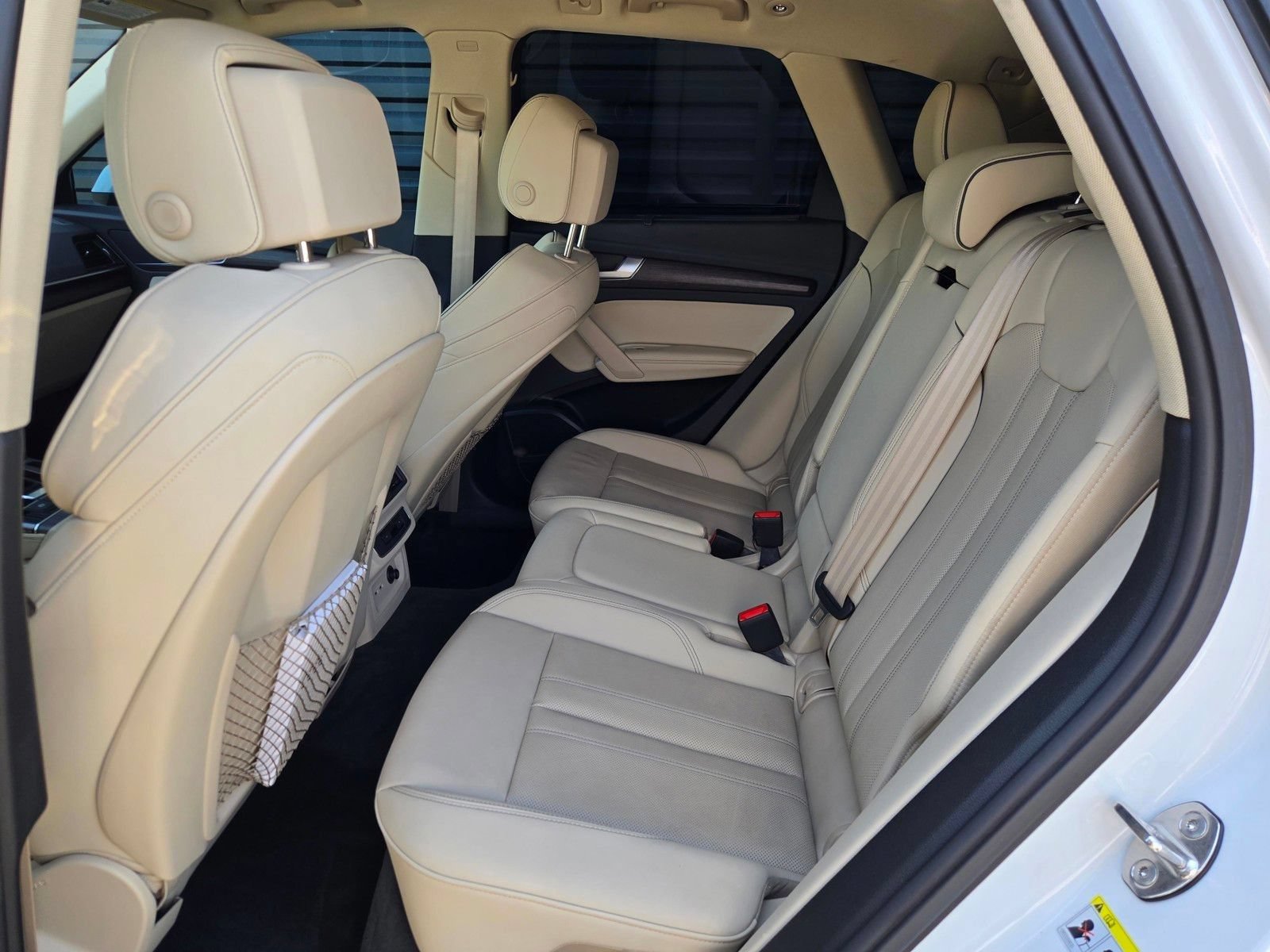 Used 2023 Audi Q5 e Premium Plus w/ Premium Plus Package AWD/4WD image 11