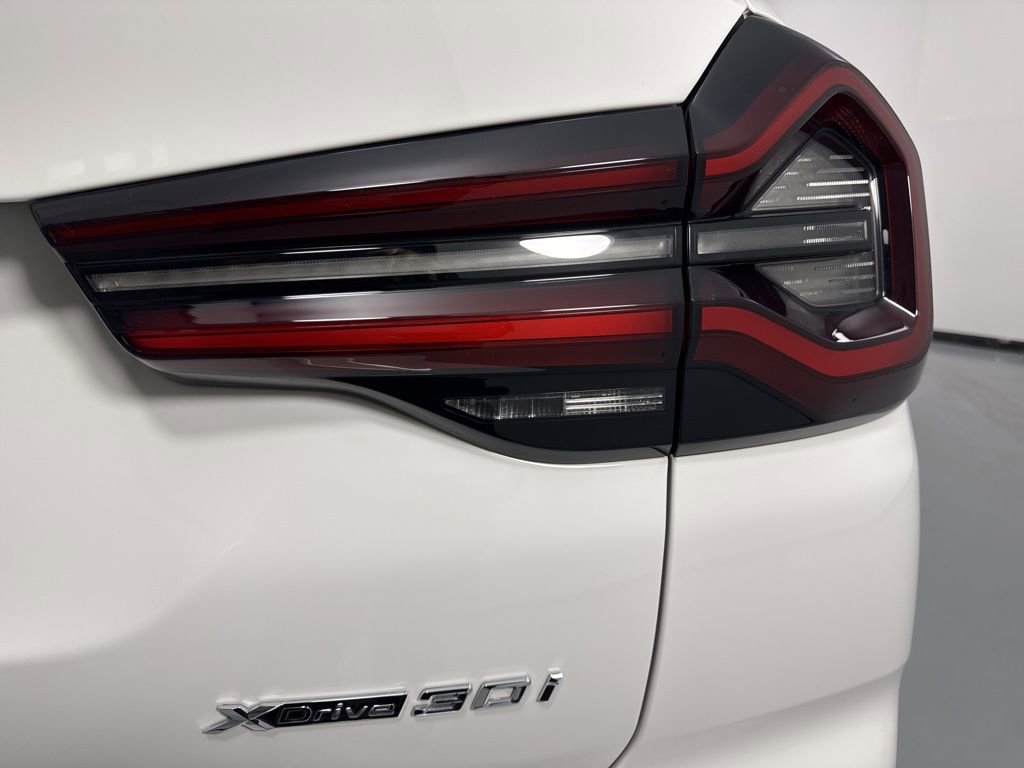 Certified 2022 BMW X3 xDrive30i w/ Convenience Package image 7