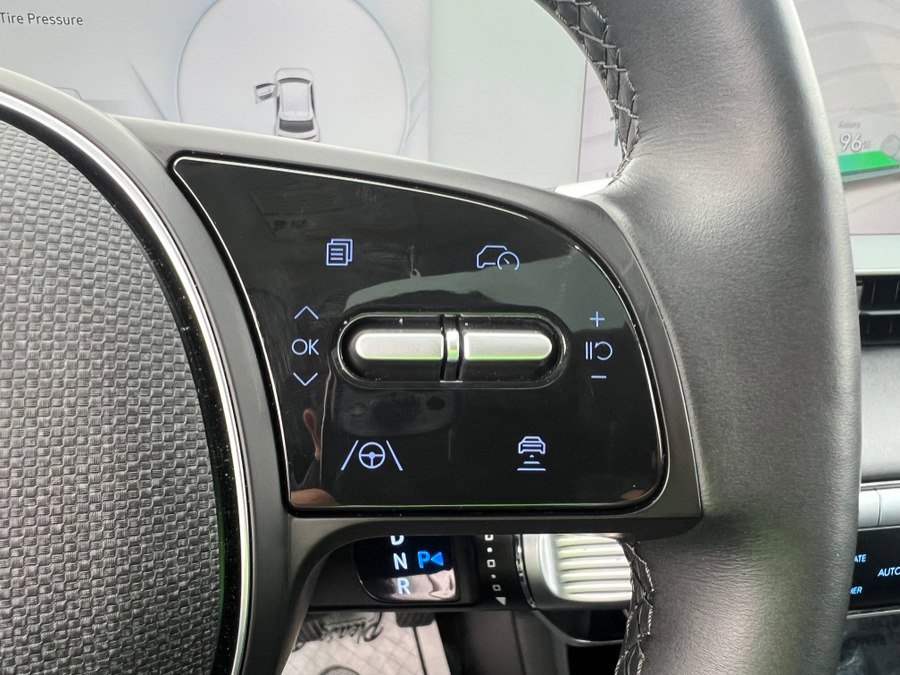 Used 2024 Hyundai Ioniq 5 Limited image 18