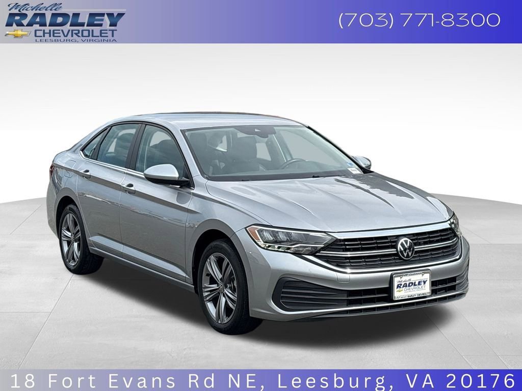 Used 2024 Volkswagen Jetta SE FWD image 8