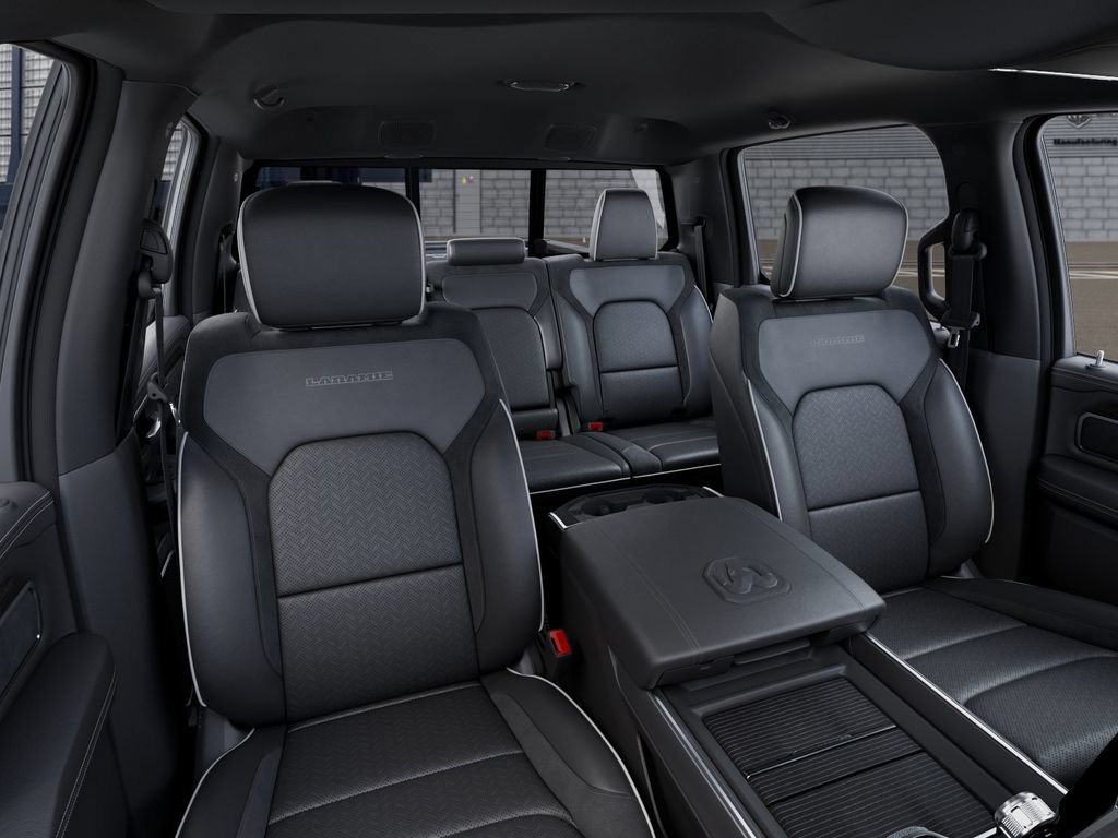 New 2025 RAM 1500 Laramie w/ Sport Appearance Package AWD/4WD image 17