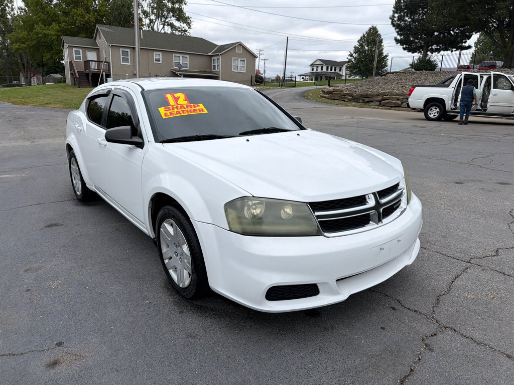 Used 2012 Dodge Avenger SE FWD image 3