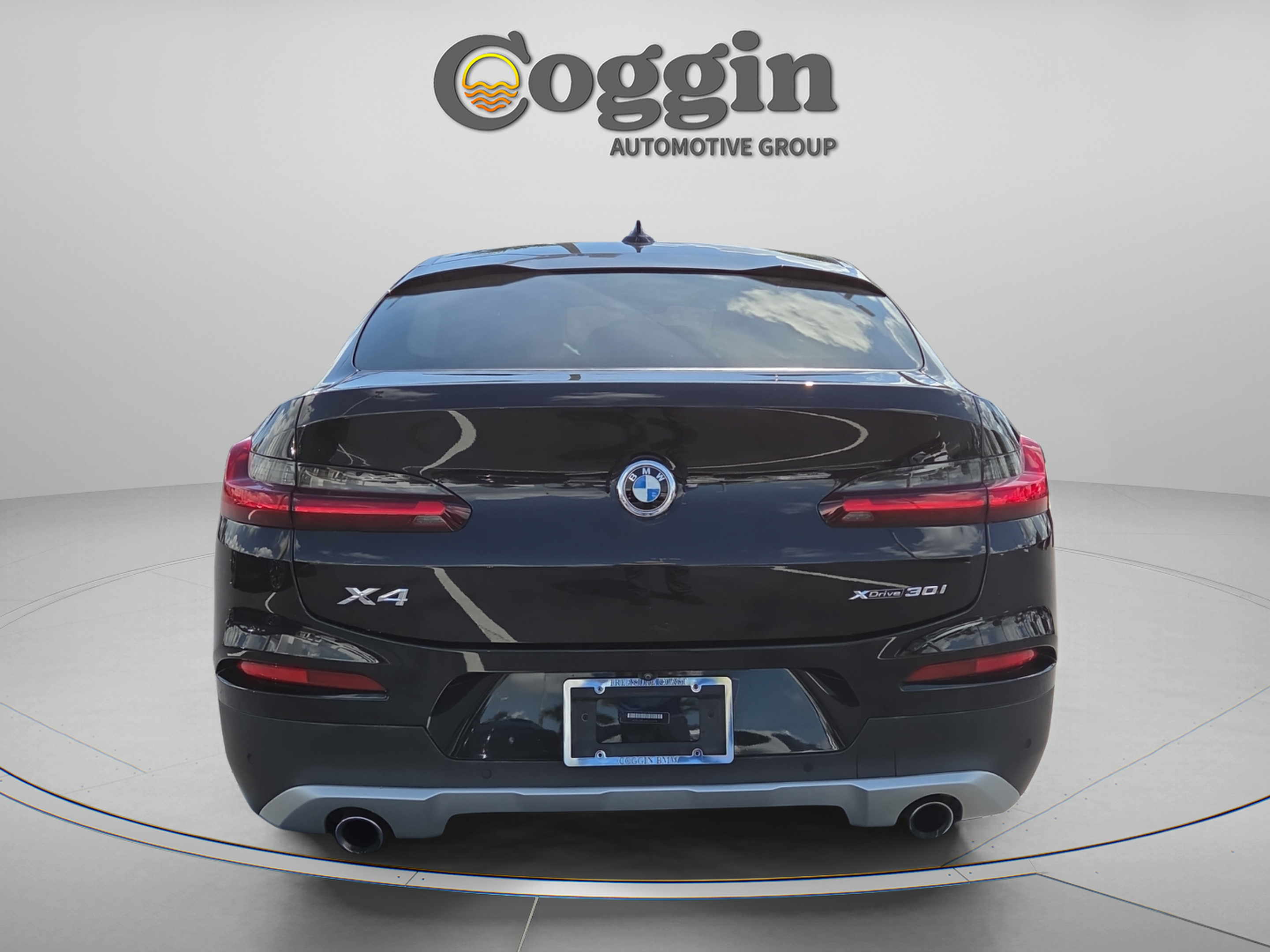 Used 2019 BMW X4 xDrive30i w/ Driving Assistance Package AWD/4WD image 4