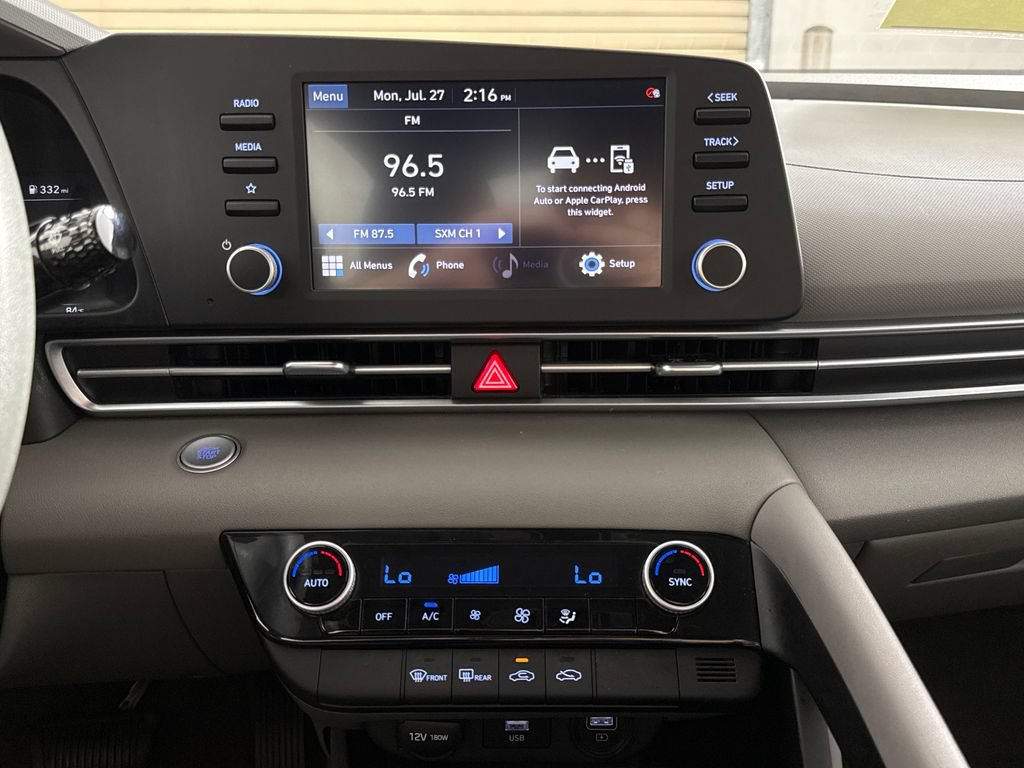 Certified 2021 Hyundai Elantra SEL FWD image 17