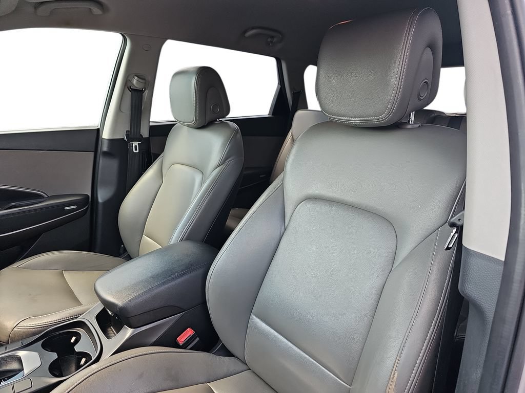 Used 2014 Hyundai Santa Fe GLS FWD image 15