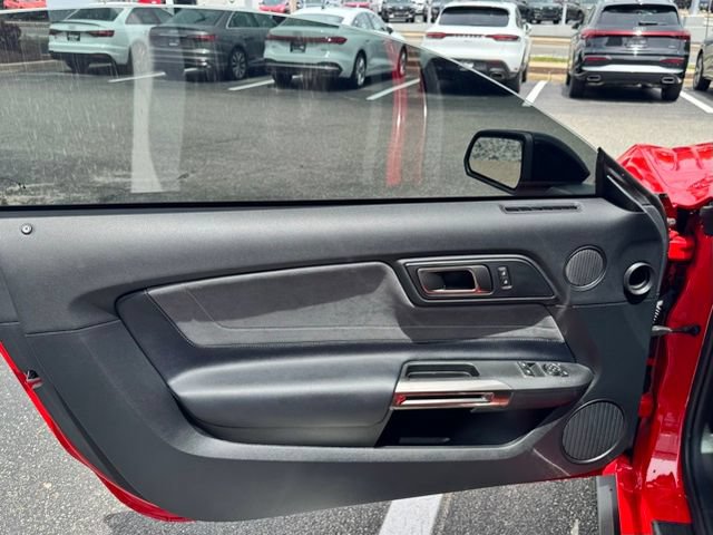 Used 2020 Ford Mustang Shelby GT350 w/ Technology Package RWD image 29