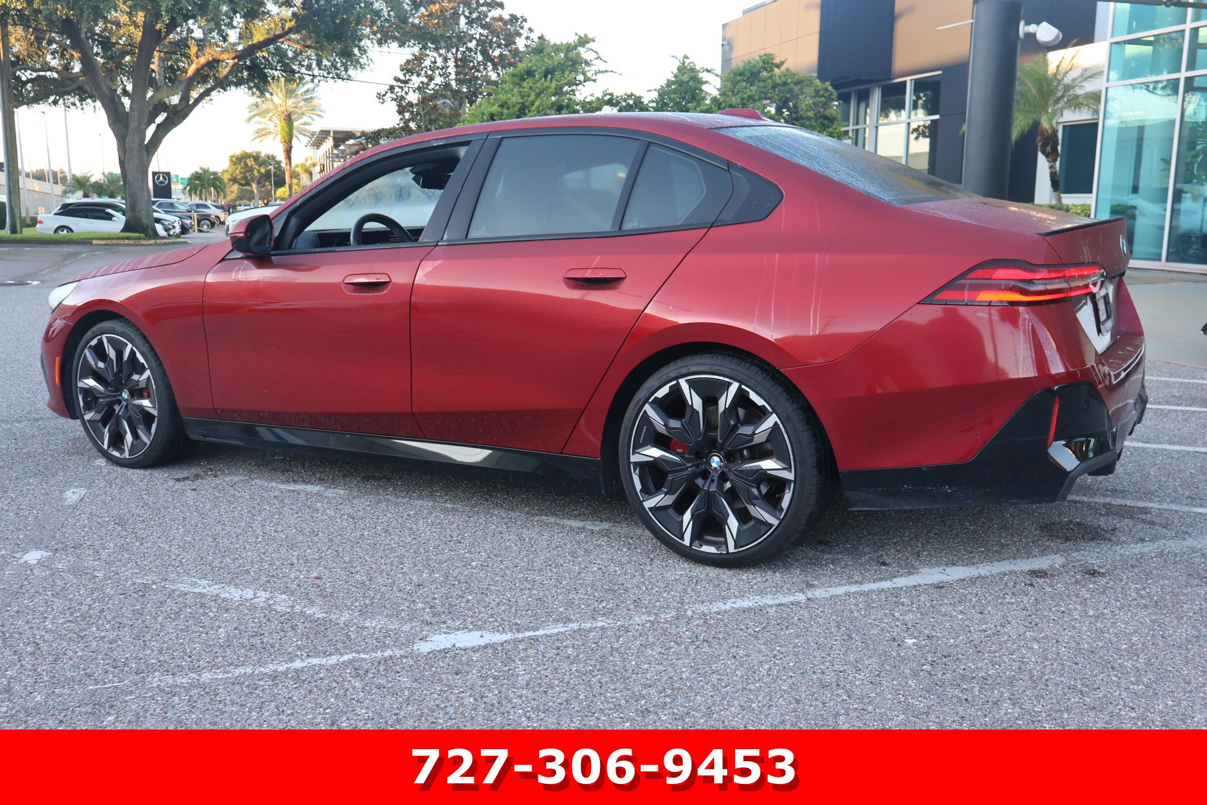 Used 2024 BMW 530i w/ M Sport Package RWD image 7