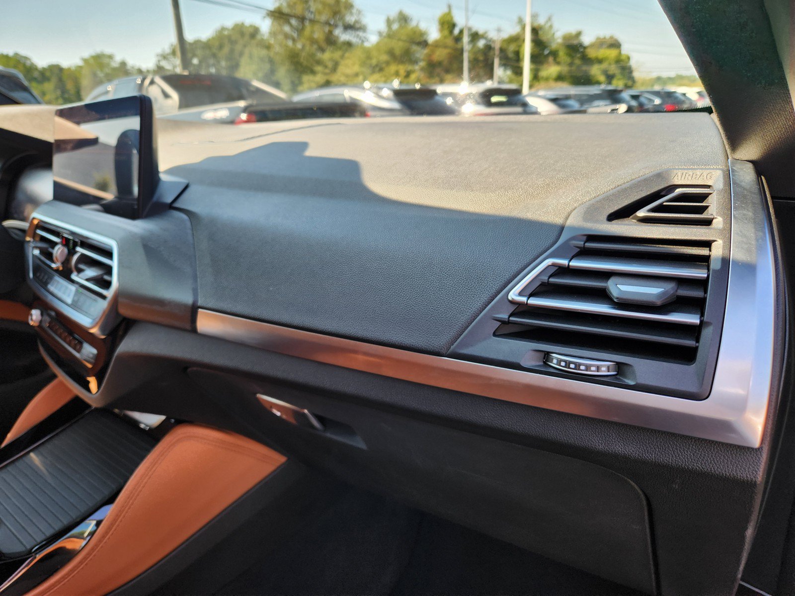 Used 2023 BMW X4 xDrive30i w/ Premium Package AWD/4WD image 17