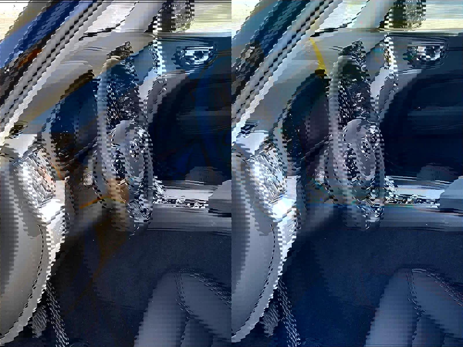 Used 2026 Volvo XC60 T8 Plus w/ Climate Package image 17